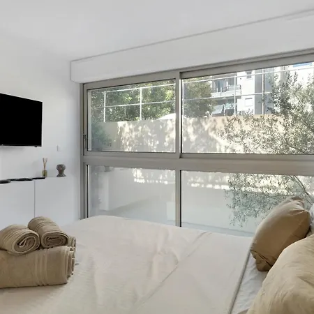 Cosy Climatise Dans Le Carre D Or Apartment