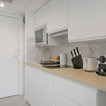 Apartment Cosy Climatise Dans Le Carre D Or Nizza